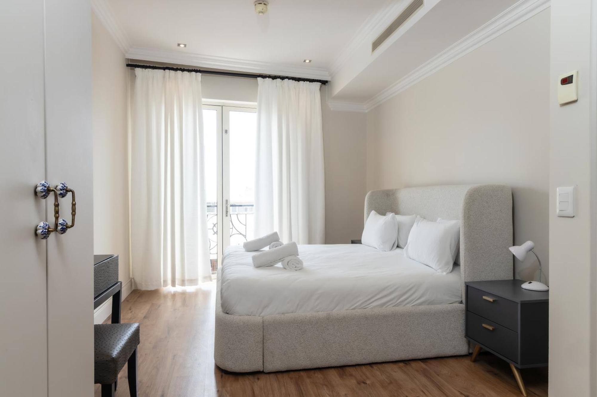 2bdr Close To V&a Waterfront - Apt209 *