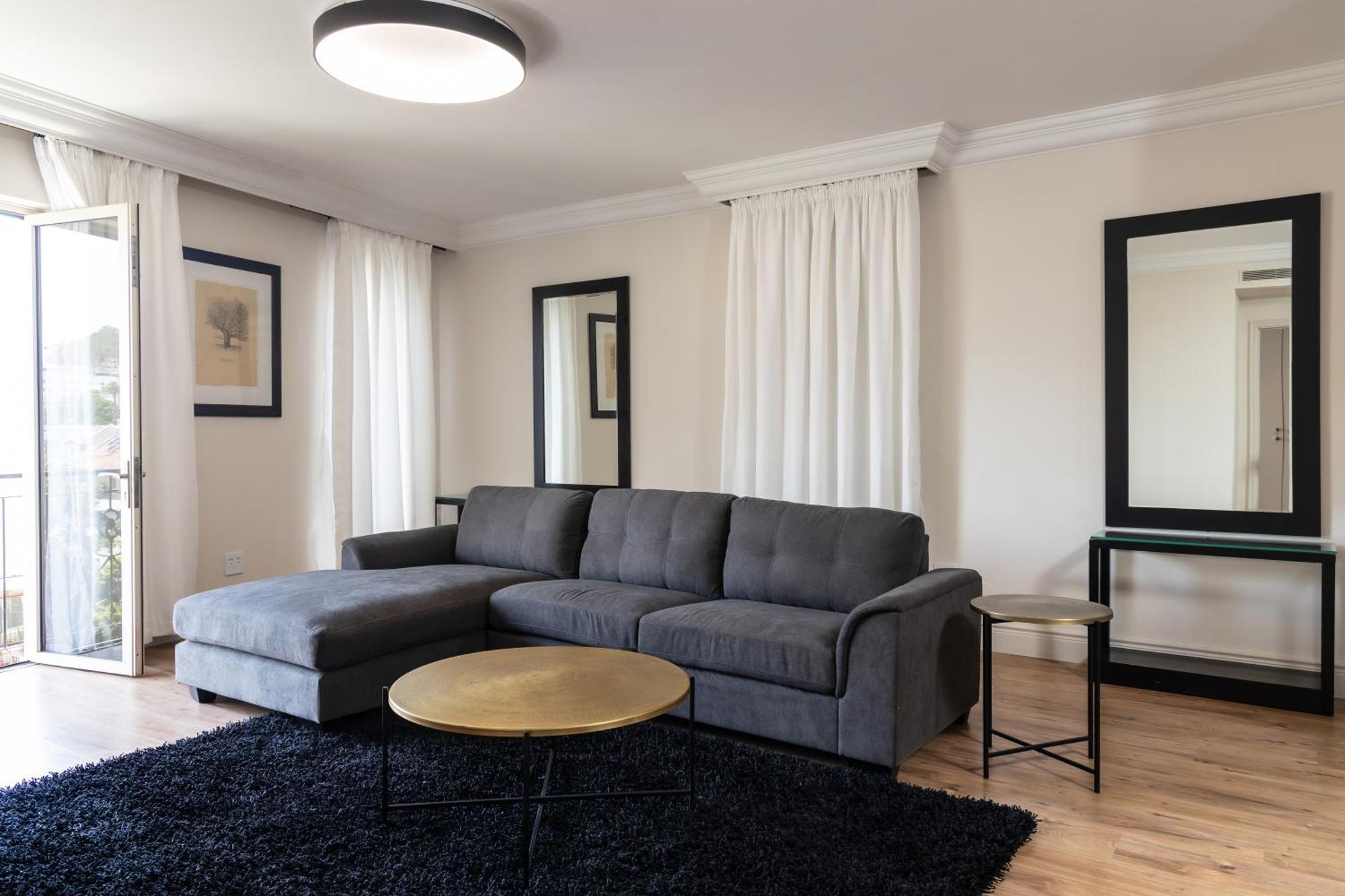 2bdr Close To V&a Waterfront - Apt209