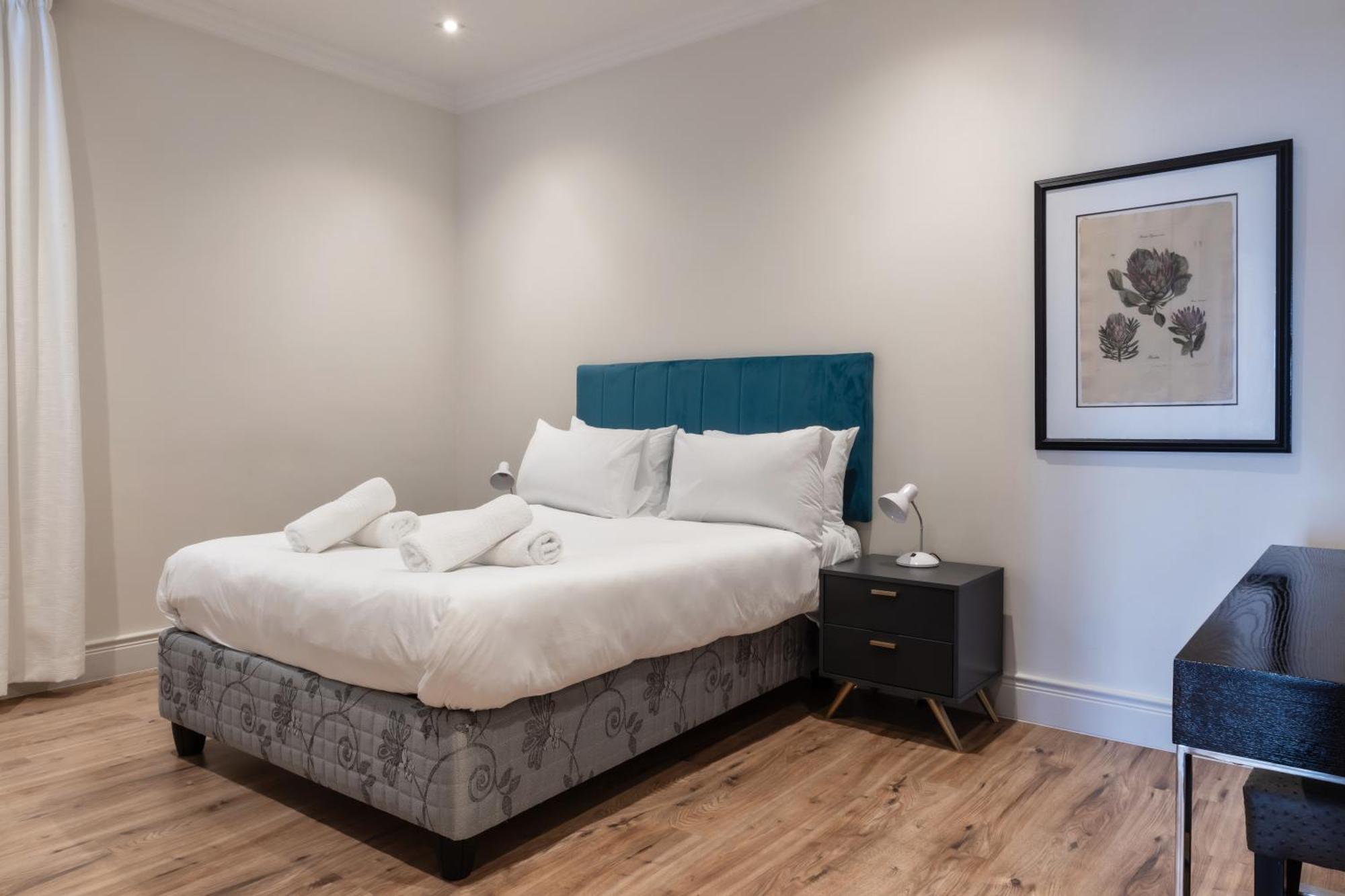 2bdr Close To V&a Waterfront - Apt209